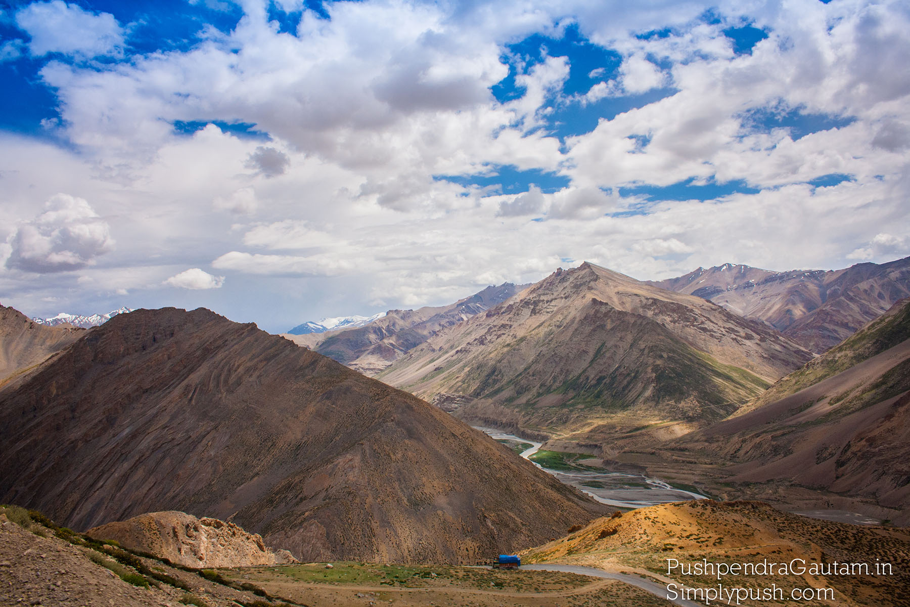 best-travel-blooger-himachal-pradesh-india